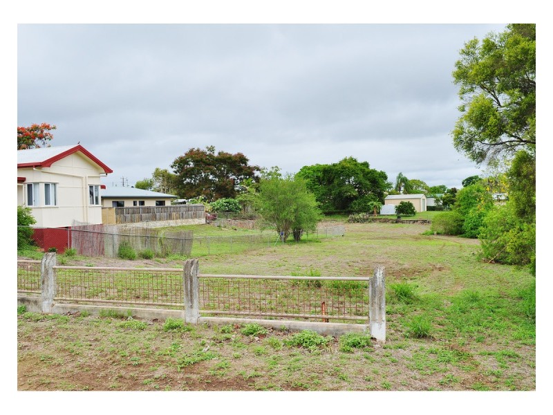 23-25 Herberton Street, Mareeba QLD 4880
