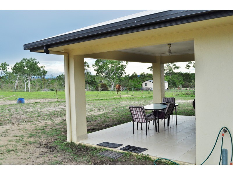 153 Coronet Drive, Mareeba QLD 4880