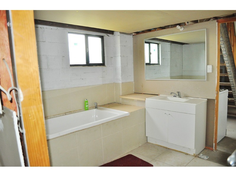 153 Coronet Drive, Mareeba QLD 4880