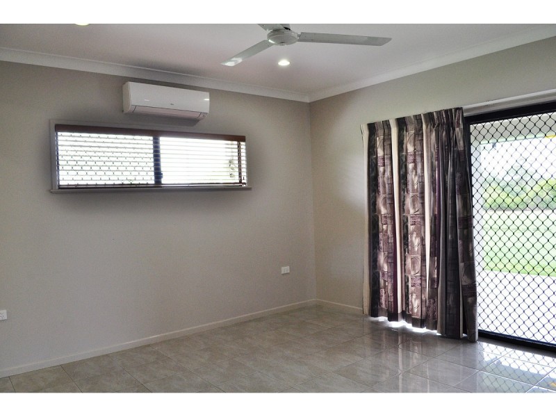 33 Hoolahan, Mareeba QLD 4880
