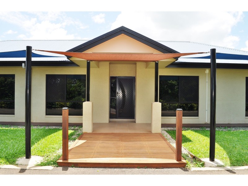 12 Joan Crescent, Mareeba QLD 4880