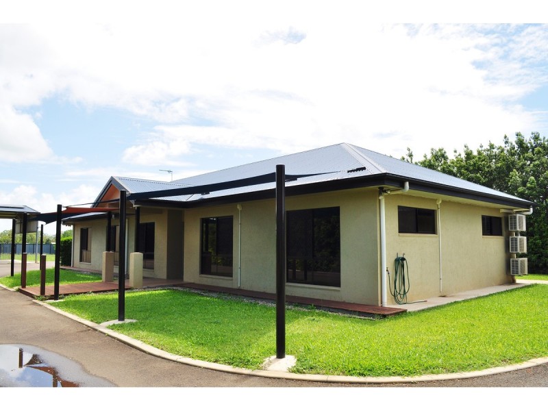 12 Joan Crescent, Mareeba QLD 4880