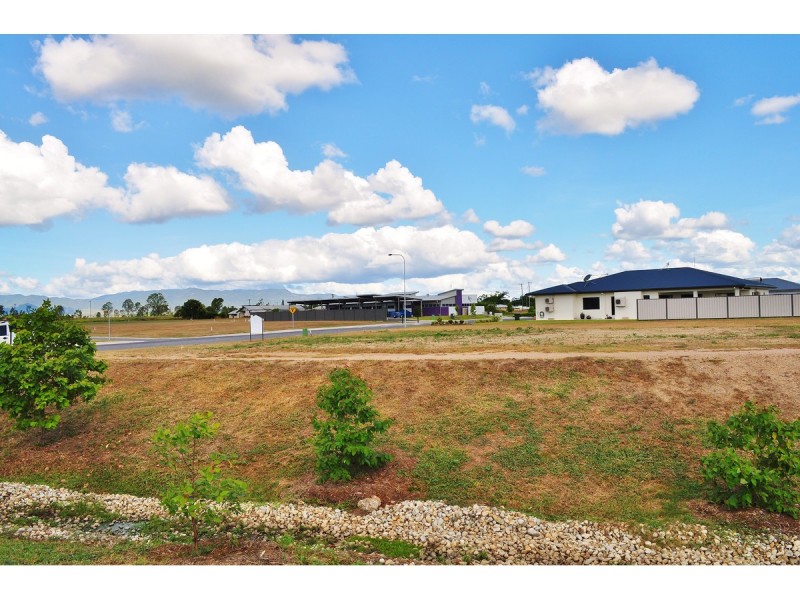 13 Karobean Drive, Mareeba QLD 4880