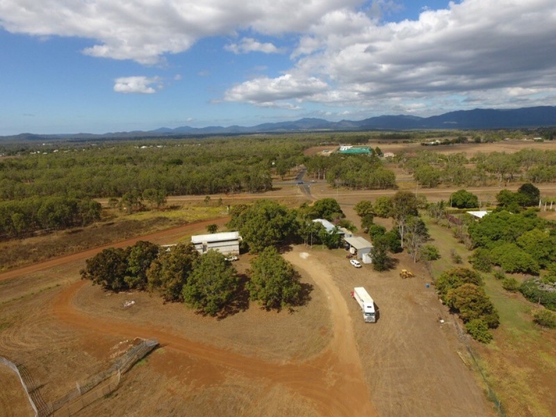 8 Mines Road, Mareeba QLD 4880