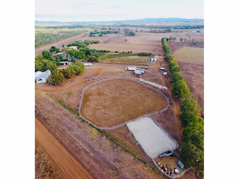 8 Mines Road, Mareeba QLD 4880