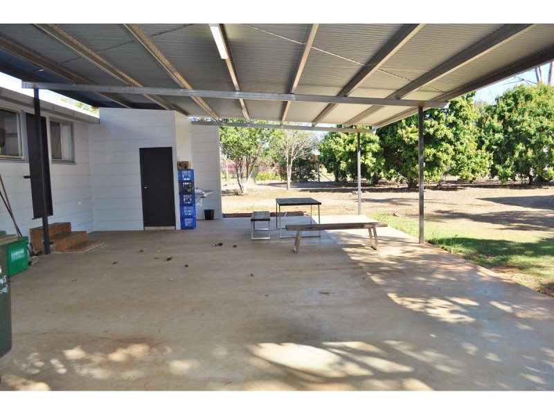 8 Mines Road, Mareeba QLD 4880