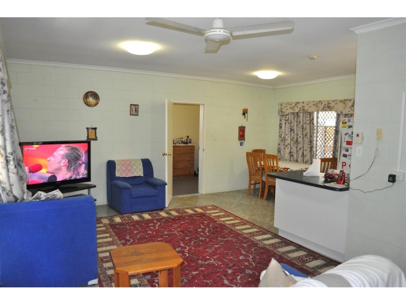 16 Palm Close, Mareeba QLD 4880