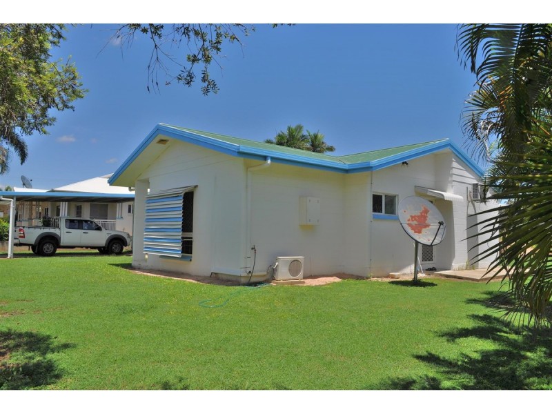 16 Palm Close, Mareeba QLD 4880