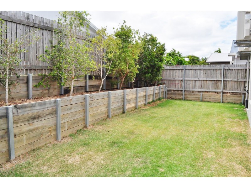 14 Macrae Street, Mareeba QLD 4880