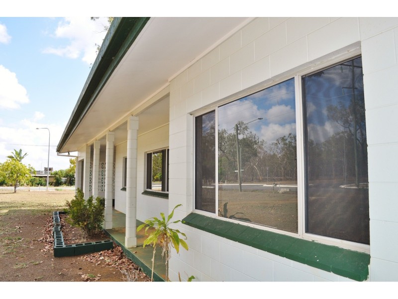 47 Martin Avenue, Mareeba QLD 4880