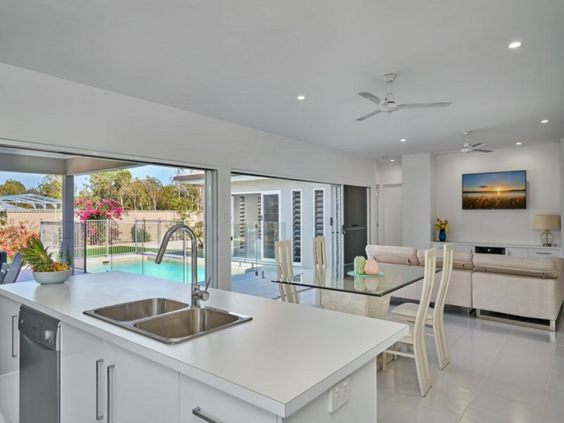 19 Karobean Drive, Mareeba QLD 4880