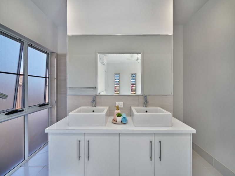 19 Karobean Drive, Mareeba QLD 4880