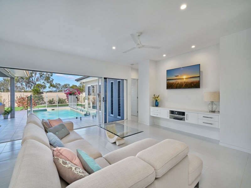 19 Karobean Drive, Mareeba QLD 4880