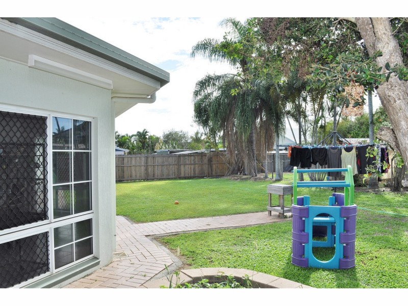 3 Mountainview Close, Mareeba QLD 4880