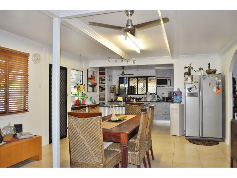 49 Walsh Street, Mareeba QLD 4880