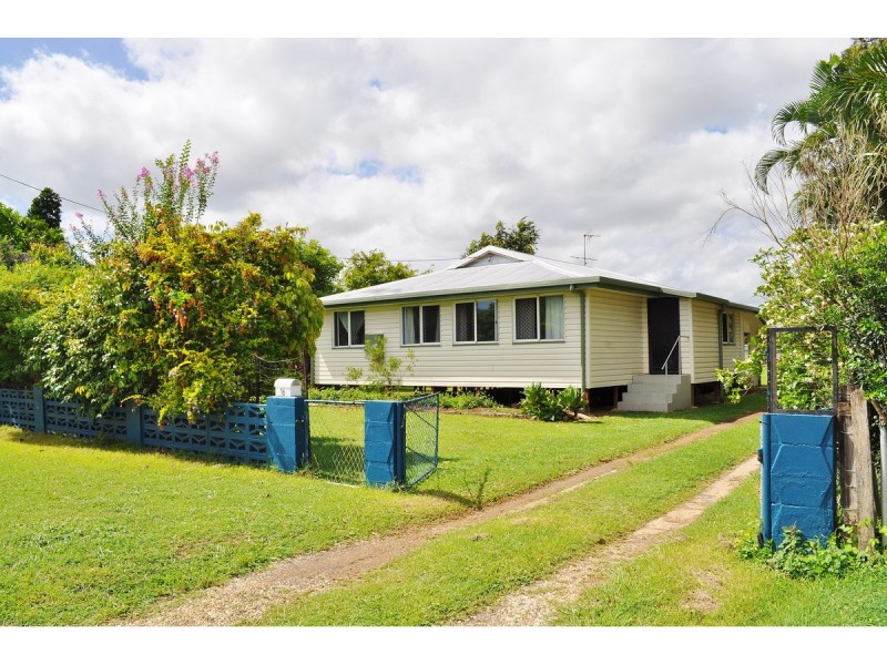 16 Dickson Street, Mareeba QLD 4880