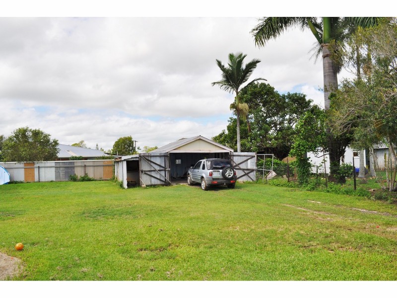 16 Dickson Street, Mareeba QLD 4880