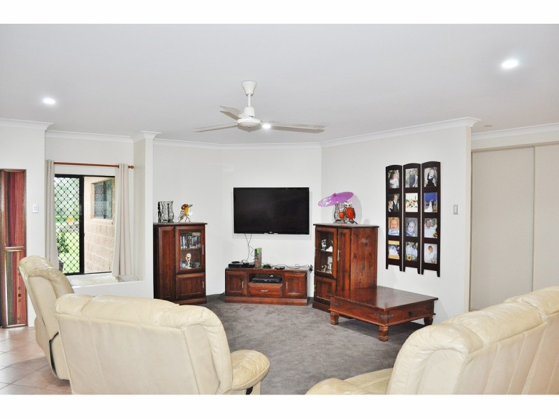 6 Debel Close, Mareeba QLD 4880