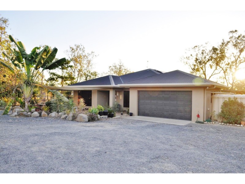 63 Rozel Close, Mareeba QLD 4880