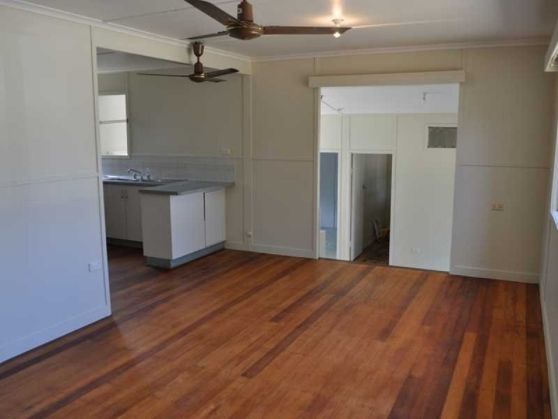 4 Jebreen Street, Mareeba QLD 4880