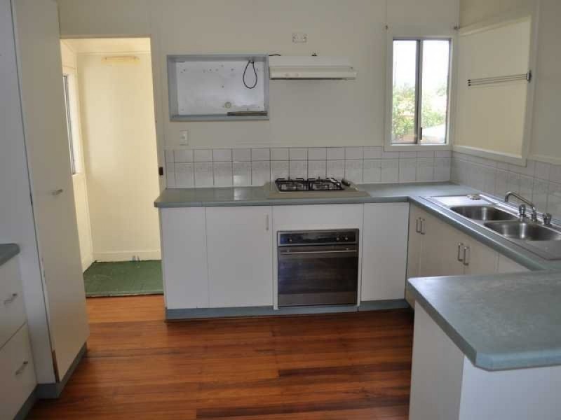4 Jebreen Street, Mareeba QLD 4880