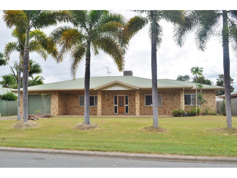 4 Mountain View Close, Mareeba QLD 4880