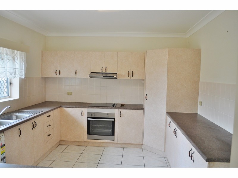 4 Mountain View Close, Mareeba QLD 4880