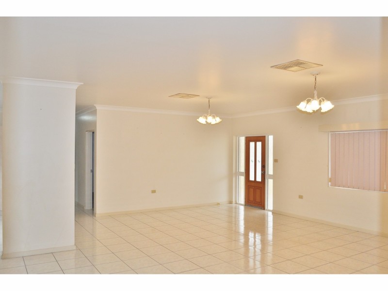 4 Mountain View Close, Mareeba QLD 4880