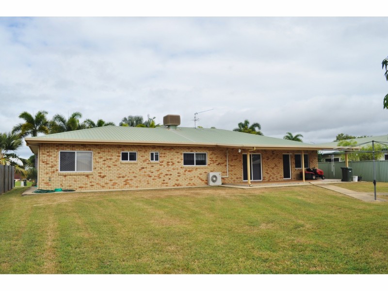 4 Mountain View Close, Mareeba QLD 4880