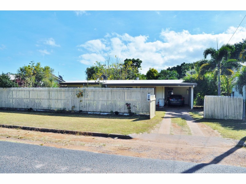 12 Brown Street, Mareeba QLD 4880