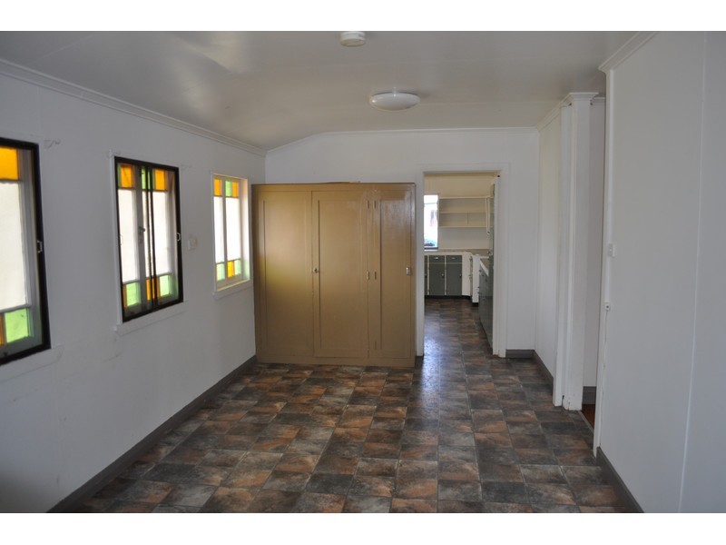 75 Walsh Street, Mareeba QLD 4880