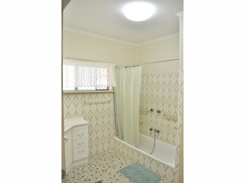 13 Foulis Street, Mareeba QLD 4880