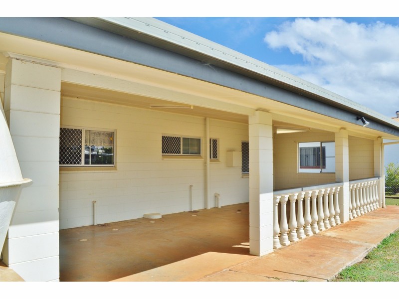 13 Foulis Street, Mareeba QLD 4880