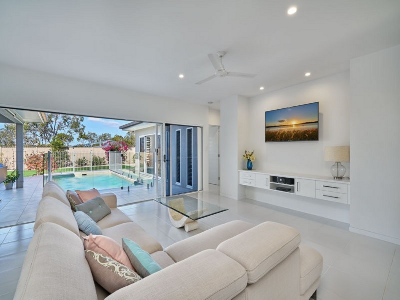 19 Karobean Drive, Mareeba QLD 4880