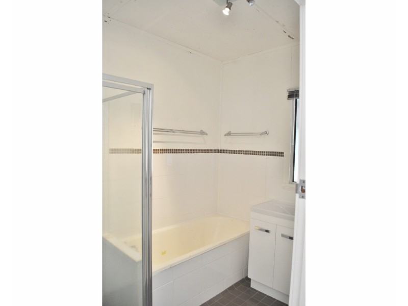 65 Mason Street, Mareeba QLD 4880