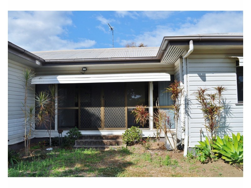 65 Mason Street, Mareeba QLD 4880