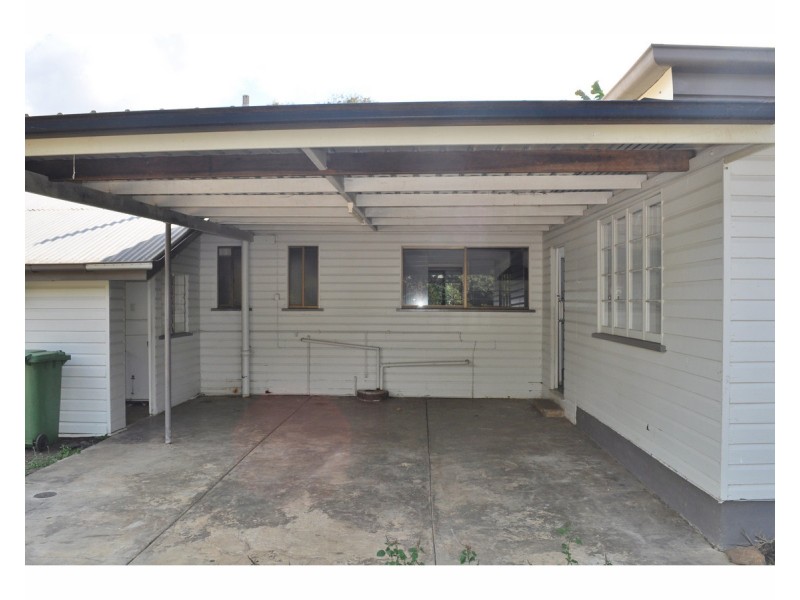 65 Mason Street, Mareeba QLD 4880