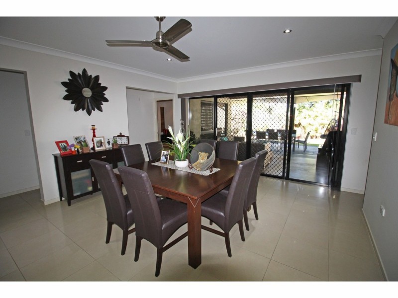 8 River Drive, Mareeba QLD 4880