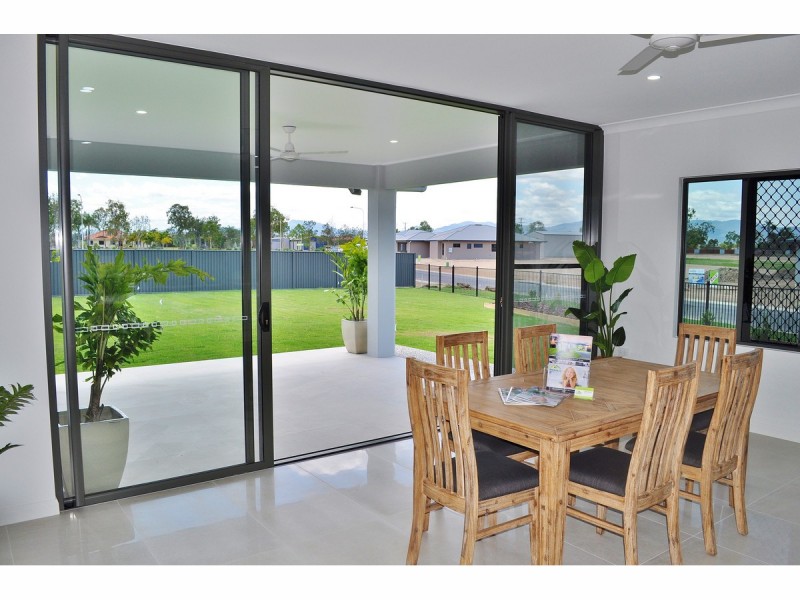 2 Moondani Avenue, Mareeba QLD 4880