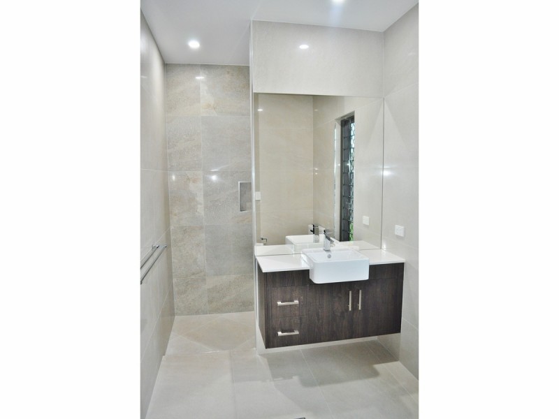 2 Moondani Avenue, Mareeba QLD 4880