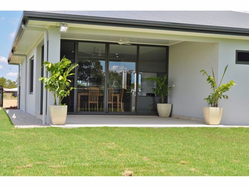 2 Moondani Avenue, Mareeba QLD 4880