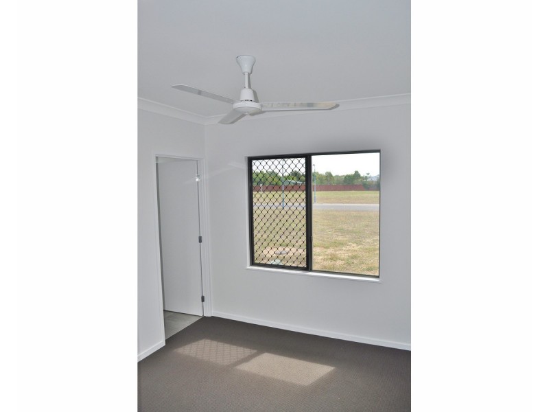 9 Riverlands Drive, Mareeba QLD 4880