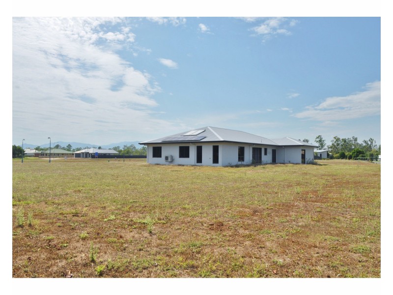9 Riverlands Drive, Mareeba QLD 4880