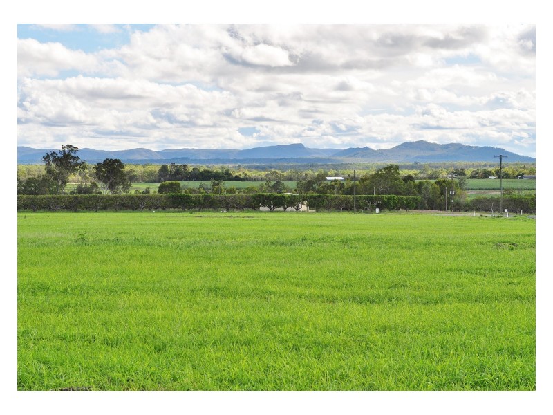 Lot 305,  Bellevue Drive, Mareeba QLD 4880