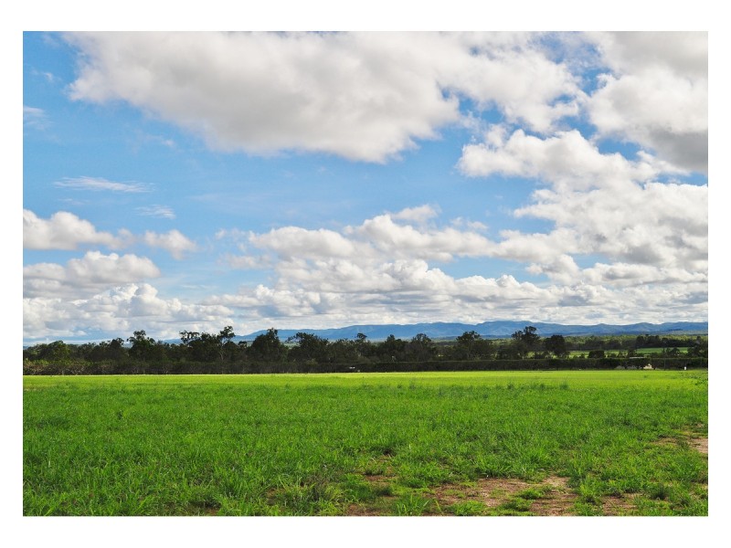 Lot 305,  Bellevue Drive, Mareeba QLD 4880