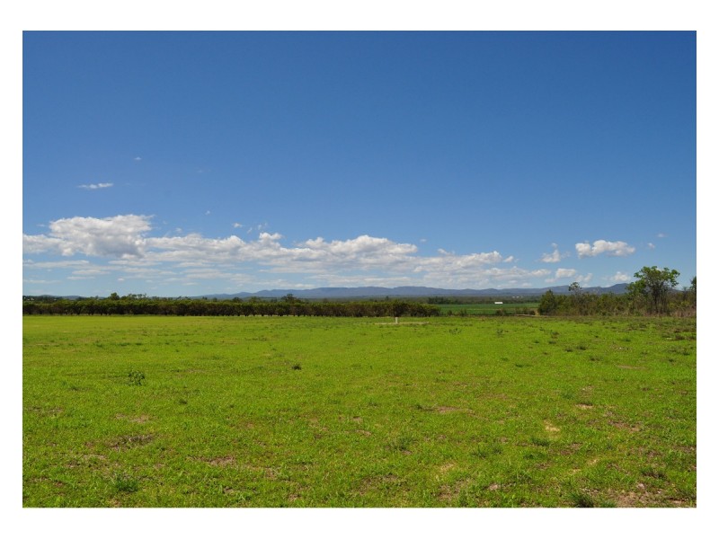 Lot 305,  Bellevue Drive, Mareeba QLD 4880