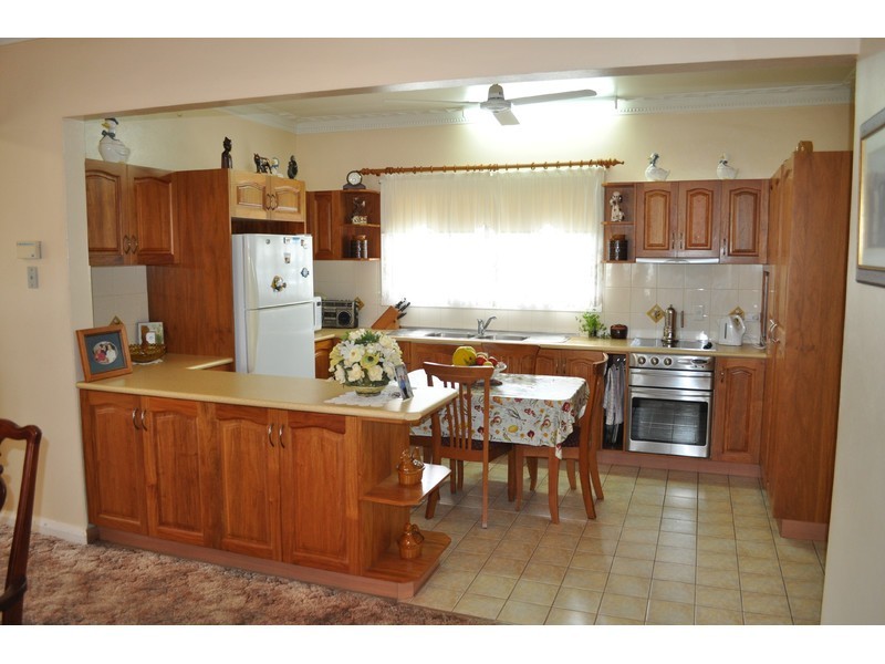 225 Walsh Street, Mareeba QLD 4880