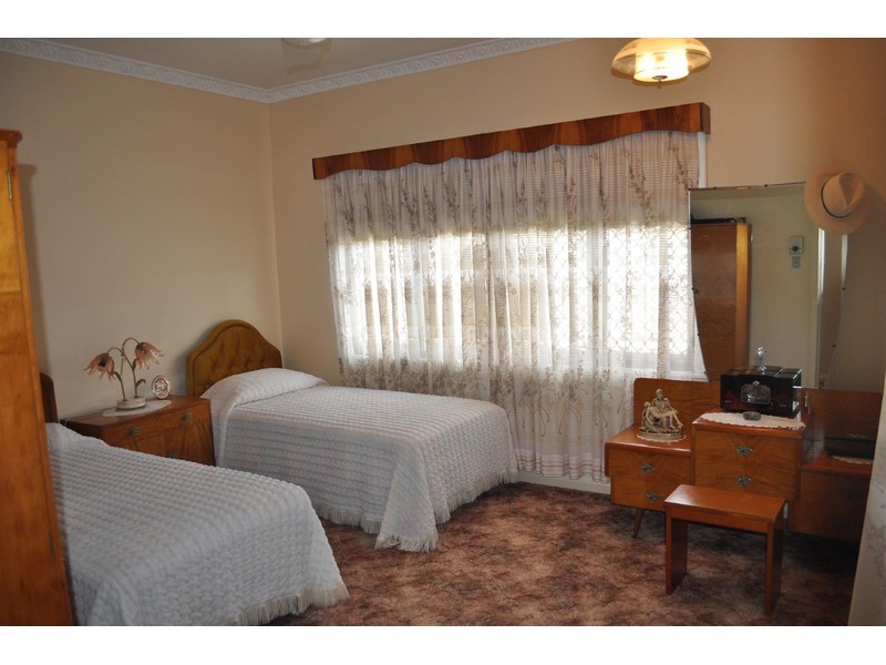 225 Walsh Street, Mareeba QLD 4880