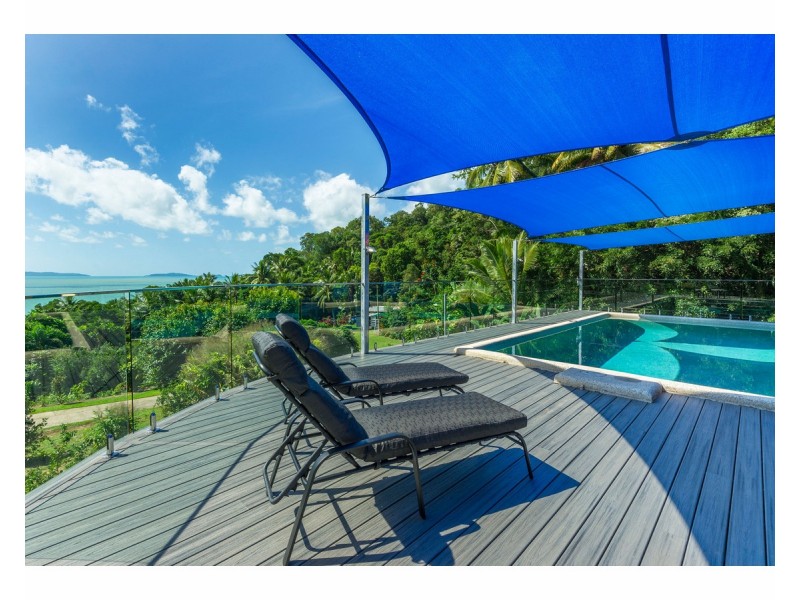 1297 Mossman-Daintree Road, Rocky Point QLD 4873