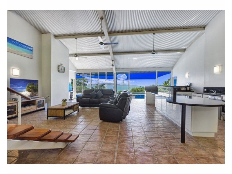 1297 Mossman-Daintree Road, Rocky Point QLD 4873